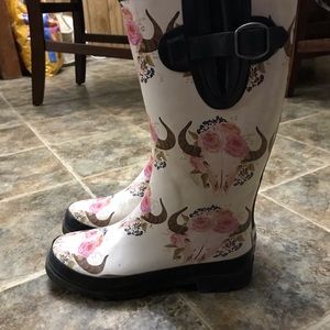 Blazin Roxy rubber boots